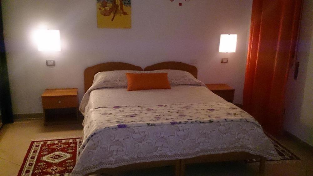 Bed and Breakfast Il Mirto E La Rosa Аренелла Экстерьер фото