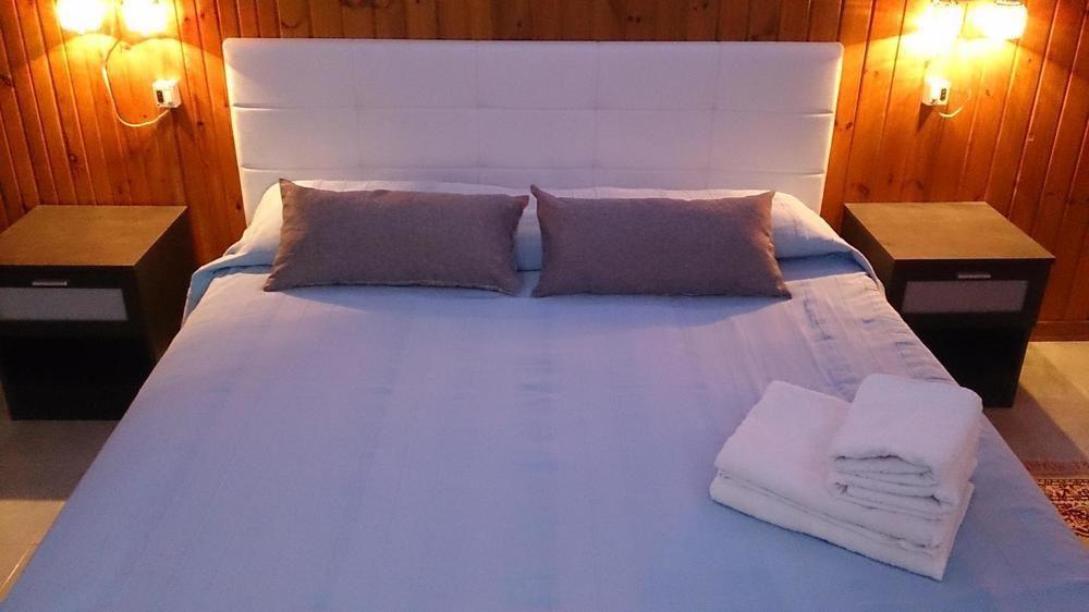 Bed and Breakfast Il Mirto E La Rosa Аренелла Экстерьер фото