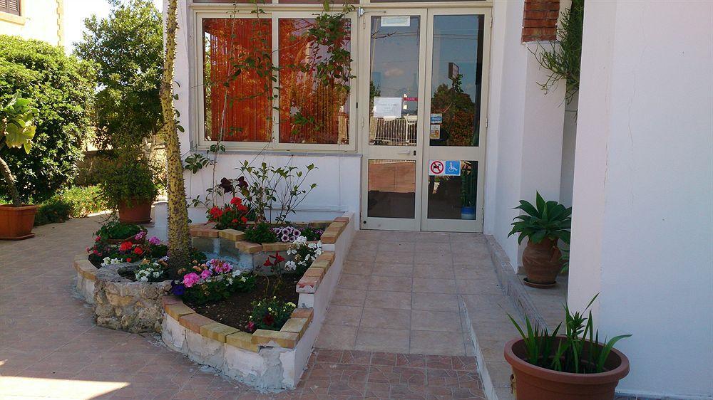 Bed and Breakfast Il Mirto E La Rosa Аренелла Экстерьер фото